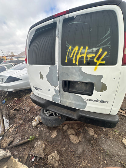 2003 Chevrolet Express 3500 - Stock #: M18534 - MH-4