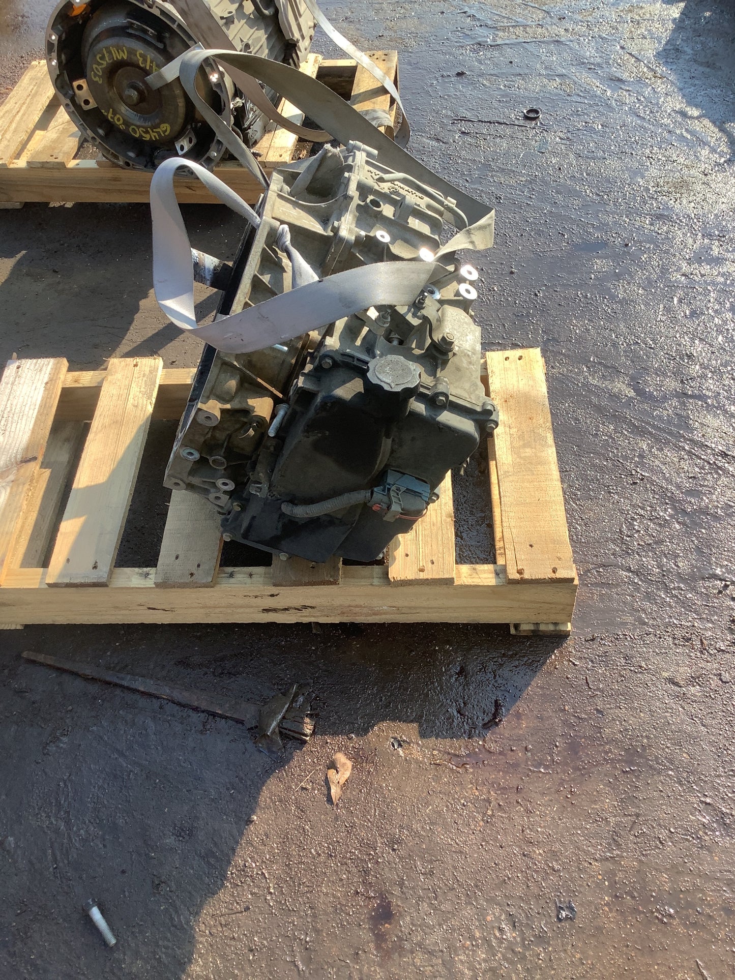 2012 CADILLAC SRX - AUTOMATIC TRANSMISSION - #M17605