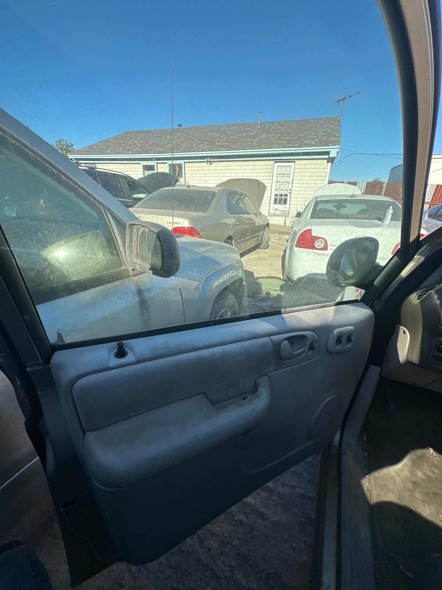 1/2 2001-2007 Dodge Caravan | All Parts A - F | SKU #: M17970