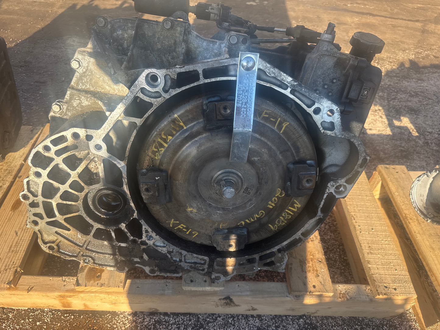 2011 GMC ACADIA - AUTOMATIC TRANSMISSION -#M18189