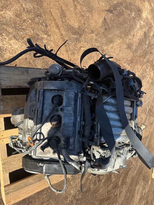 2000-2005 VOLKSWAGEN PASSAT  - 2.8 L Engine -#MS4802