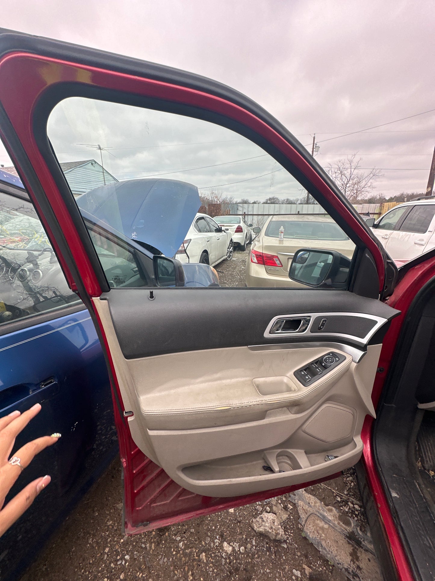 2011-2015 FORD EXPLORER - PARTING OUT- MG-16 - # M18526