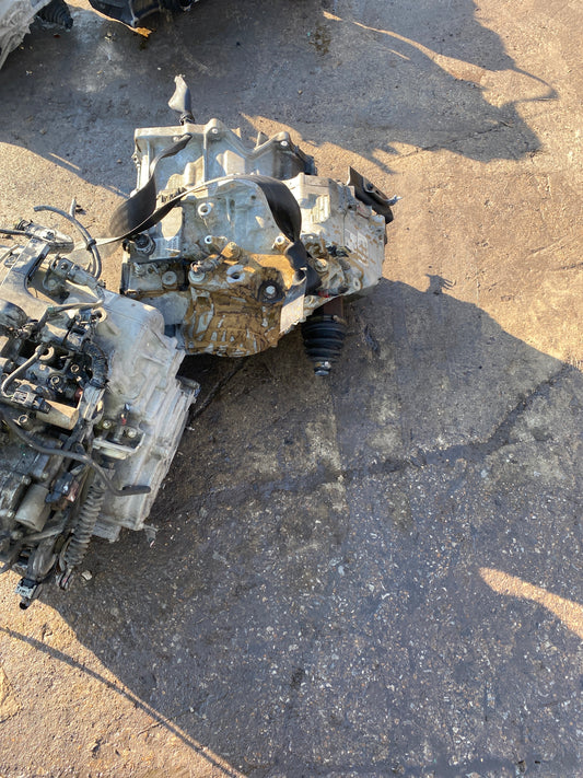 2013-2014 VOLVO S60 - AUTOMATIC TRANSMISSION - #M17732