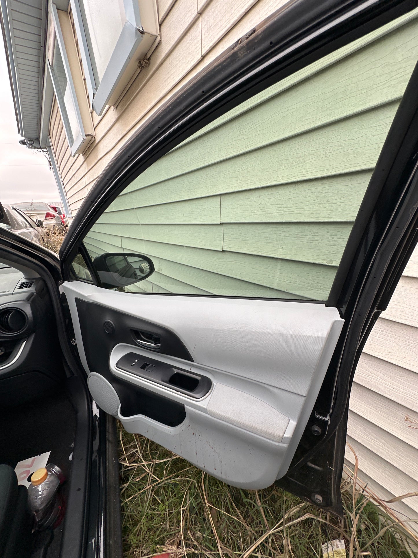 2014 Toyota Prius - Stock #: M18220 - MXH-10