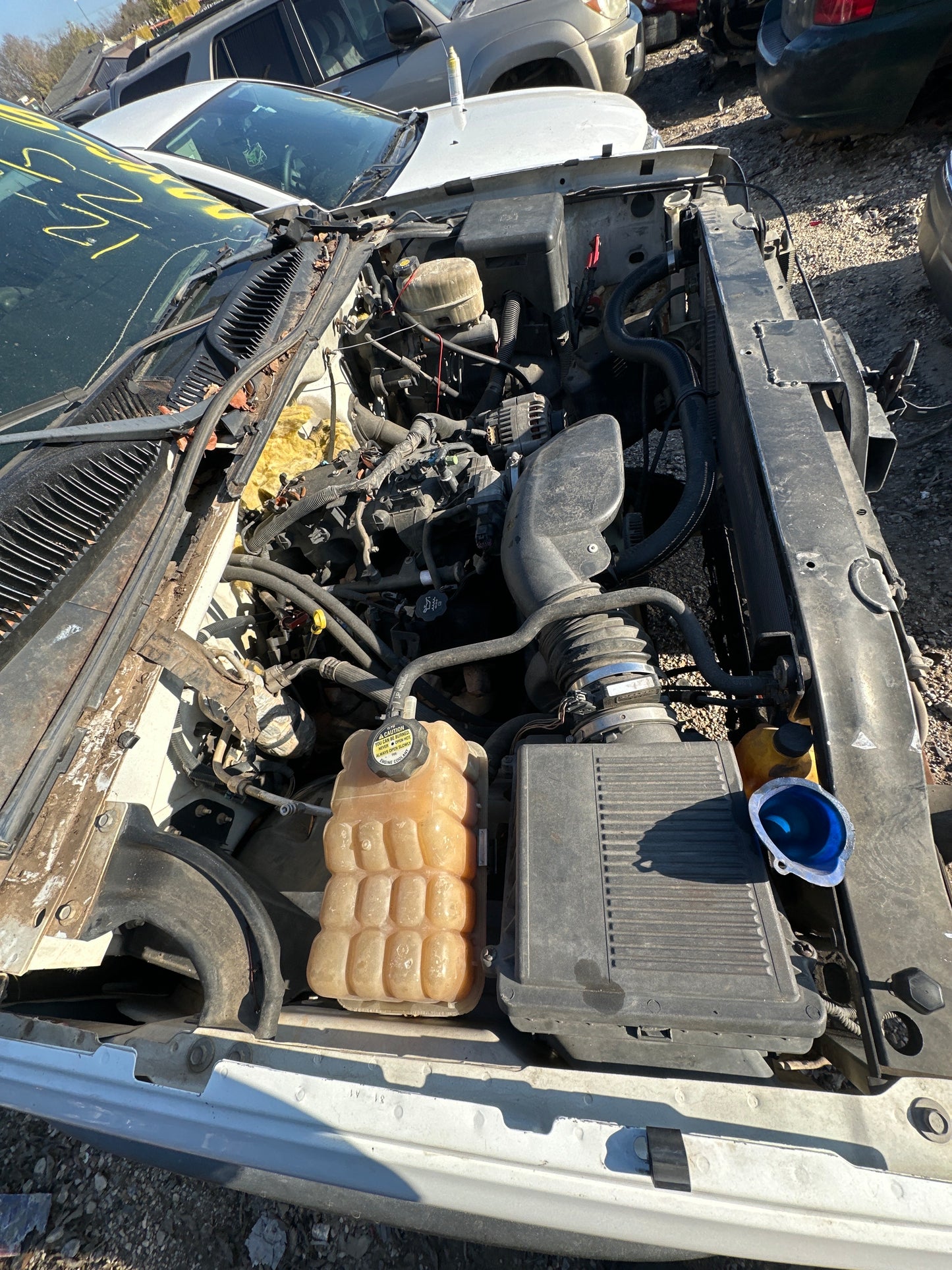 2004 CHEVY SILVERADO 2500 - Stock # M18119