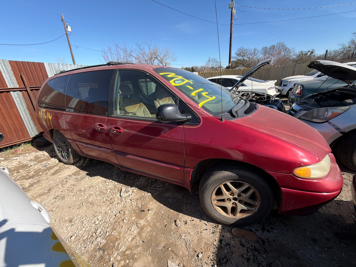 1998 Dodge Caravan - Stock #: M18584 - MJ-14