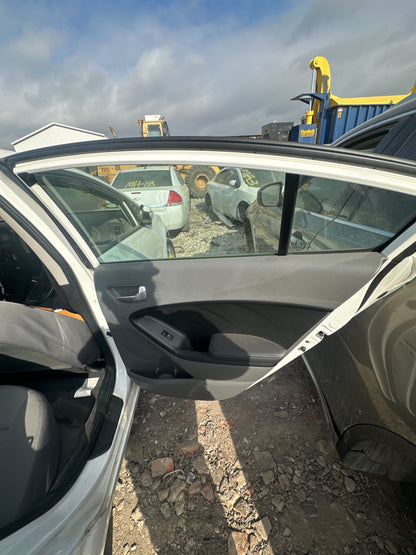 2017-2018 Kia Forte - Stock #: M18612