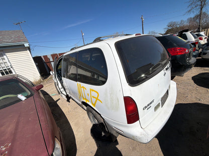 1993-1995 NISSAN QUEST- PARTING OUT- MI-17- #   M18567