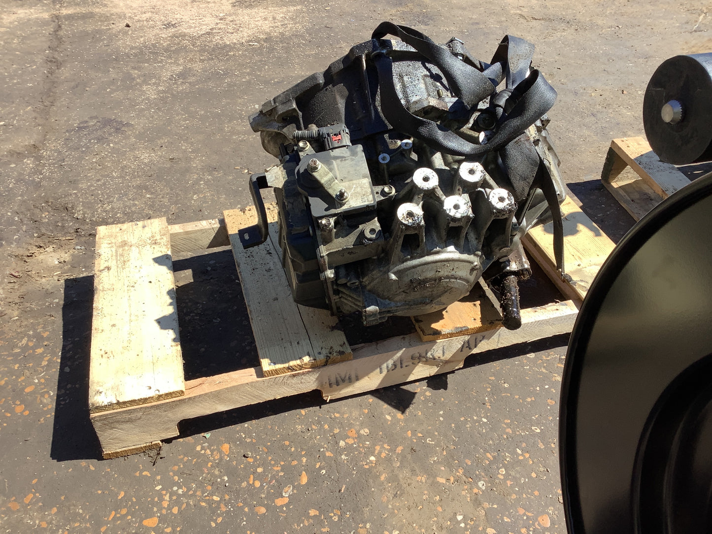 2011 BUICK REGAL  -  AUTOMATIC TRANSMISSION - #M18620