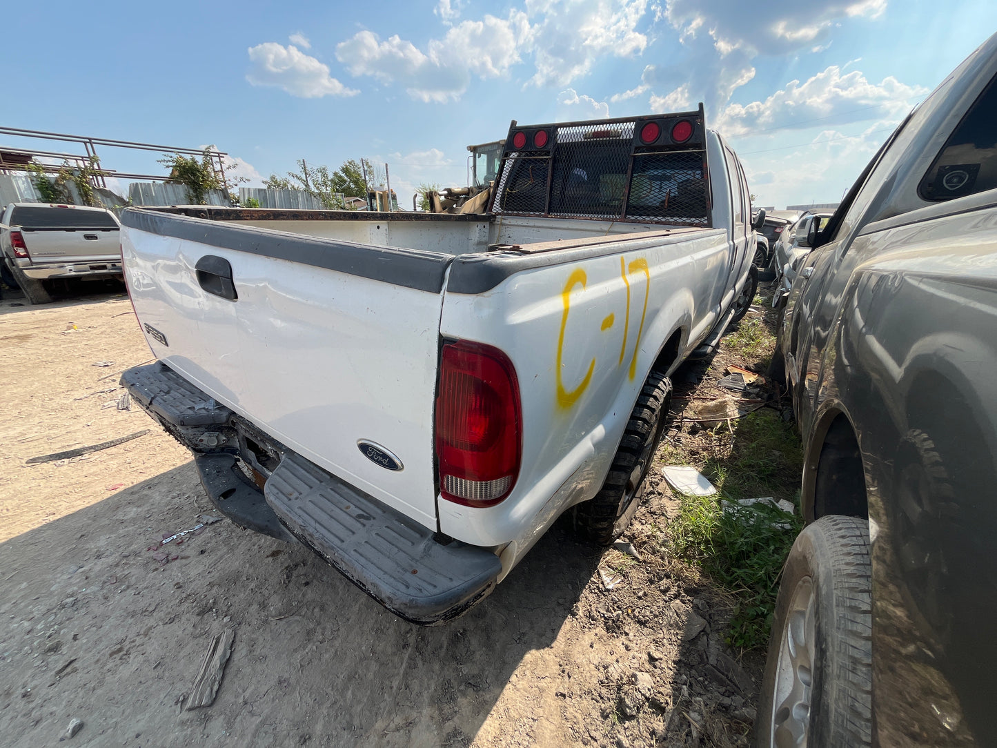 1/2 1999 - 2007 Ford F250 | All Parts A - F | SKU #: M17647 C-17