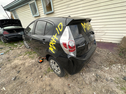 2014 Toyota Prius - Stock #: M18220 - MXH-10