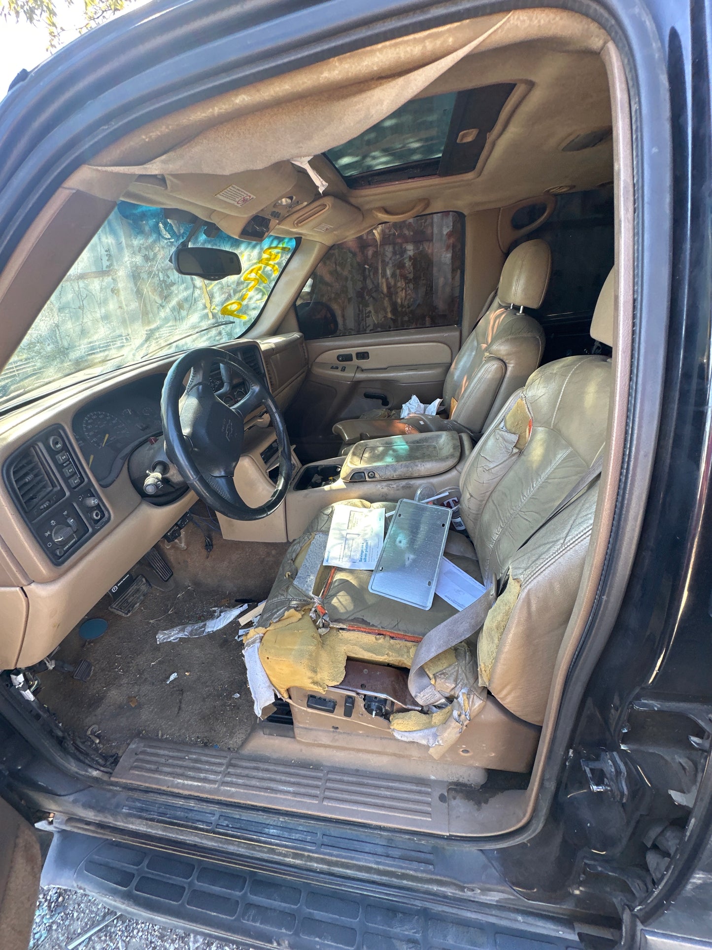 1/2 2000-2006 Chevrolet Tahoe | All Parts A - F | SKU #: M17939