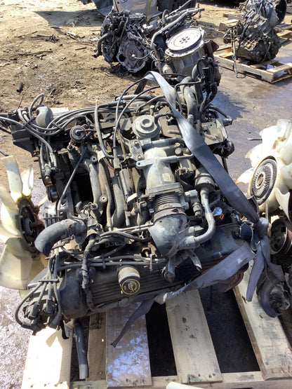 1996-1997 LINCOLN TOWN CAR  -  4.6 L ENGINE - #M18677