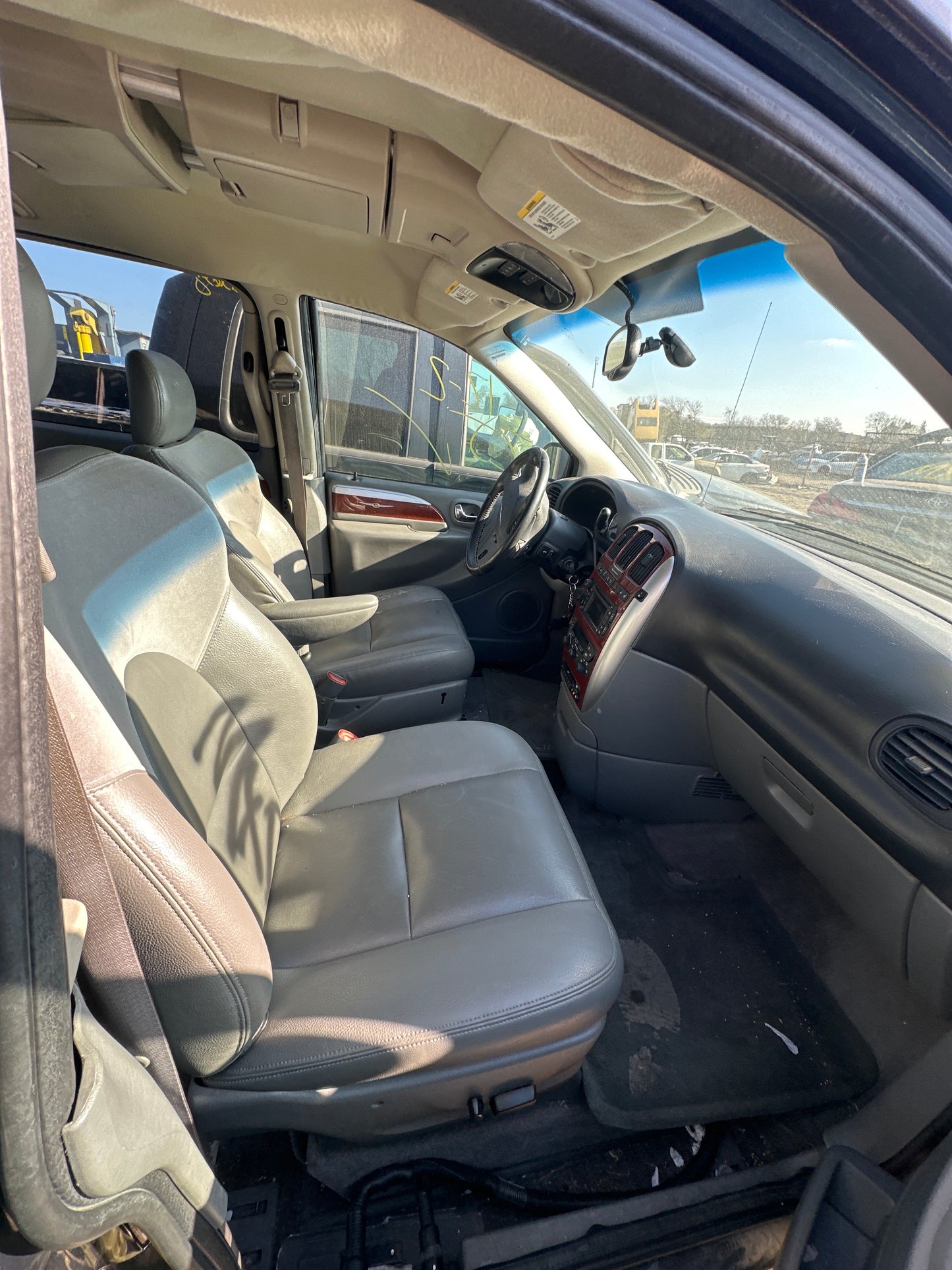 2001-2007 Chrysler Town & Country - Stock #M18150