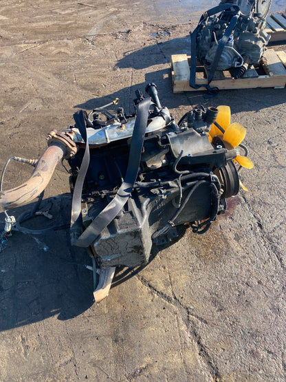 2002-2004 CHEVY SILVERADO 1500 - 5.3 L ENGINE - #M17747