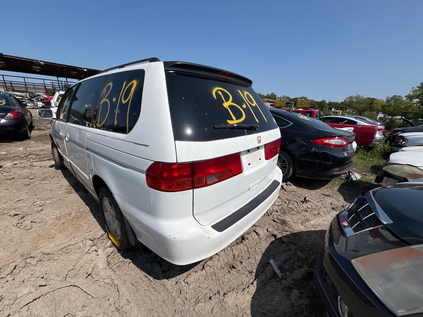 1/2 1999-2004 HONDA ODYSSEY | All Parts A - F | SKU #: M17629