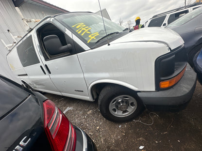 2003 Chevrolet Express 3500 - Stock #: M18534 - MH-4