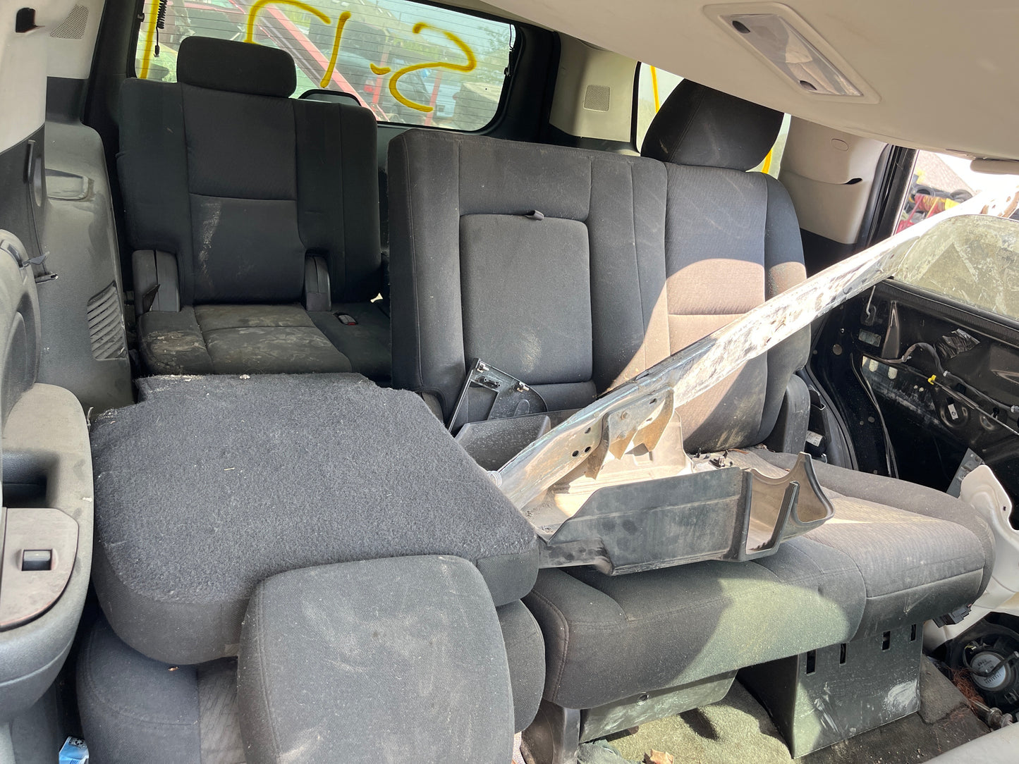 2/2 2011 Chevrolet Tahoe | All Parts G - Z | SKU # M17631