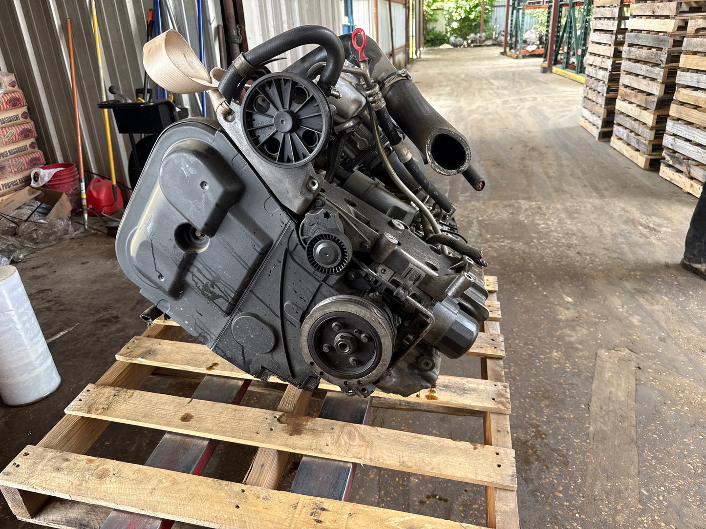 2004-2009 VOLVO XC70  -  2.5 L ENGINE - #M18915