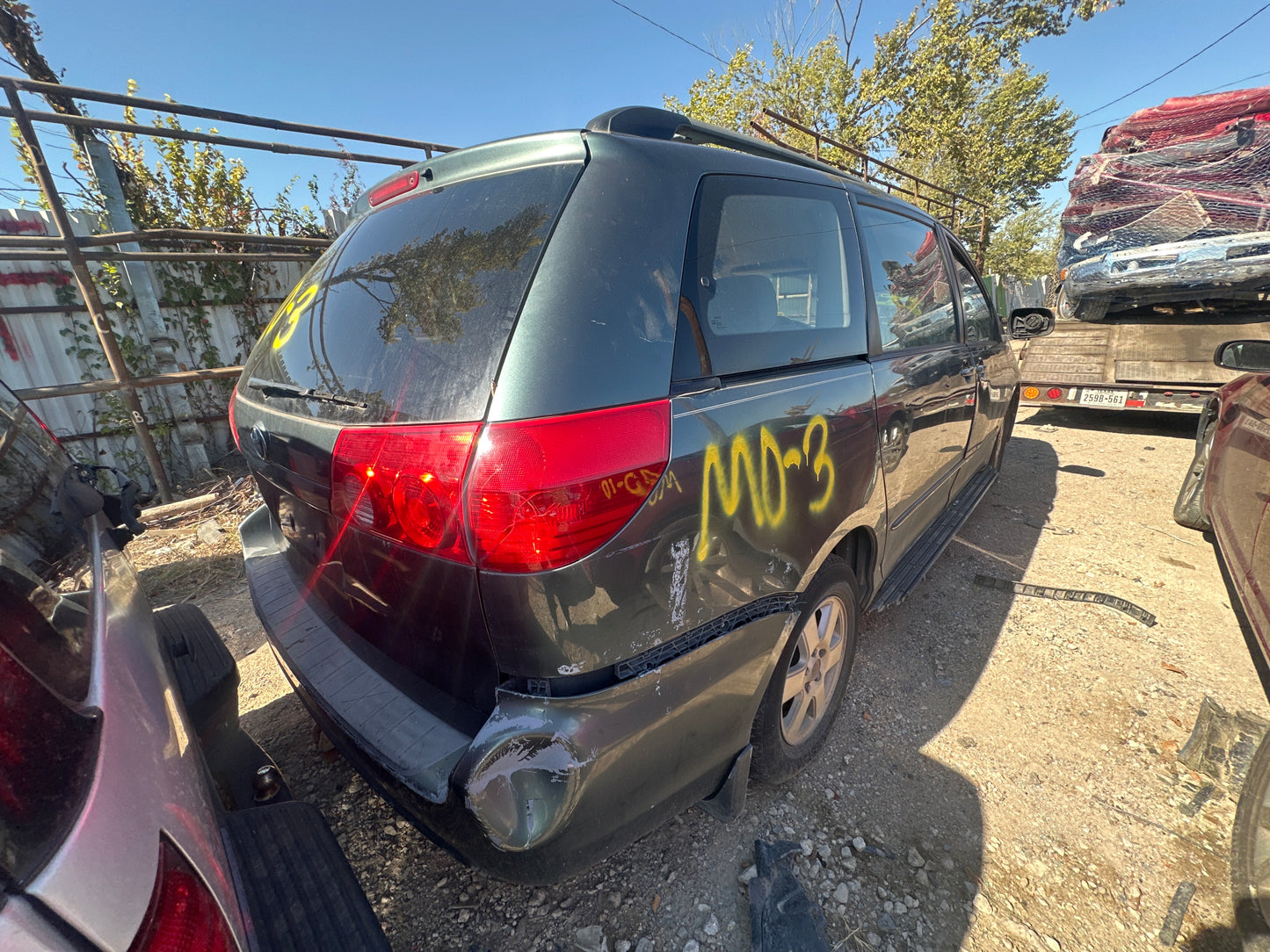 1/2 2004 TOYOTA SIENNA | All Parts A - F | STK# M17873