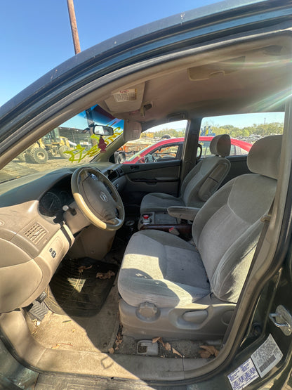 1/2 2004 TOYOTA SIENNA | All Parts A - F | STK# M17873