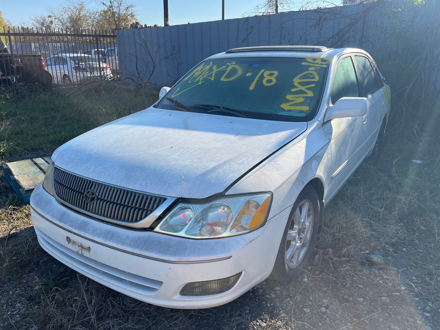 2000-2004 Toyota Avalon - Stock #M18148