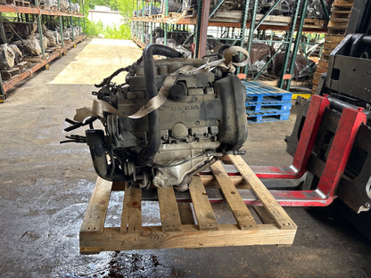2004-2009 VOLVO XC70  -  2.5 L ENGINE - #M18915