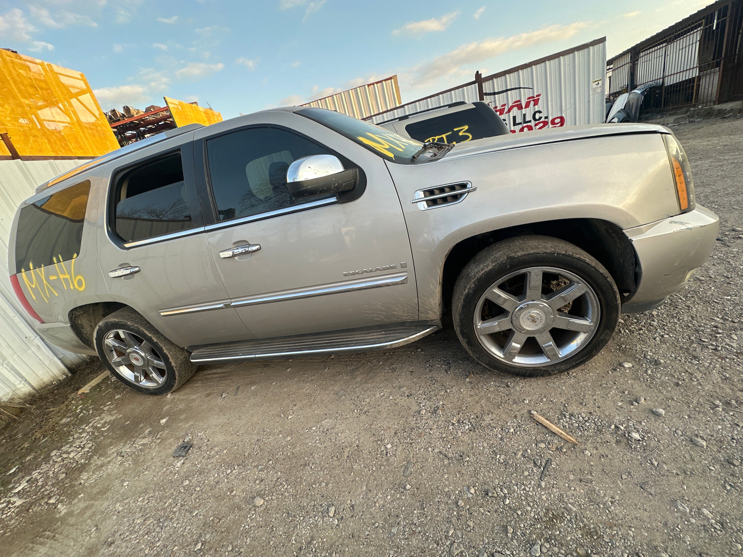 2007 - 2011 Cadillac Escalade - Stock #: M18216 MXH-6
