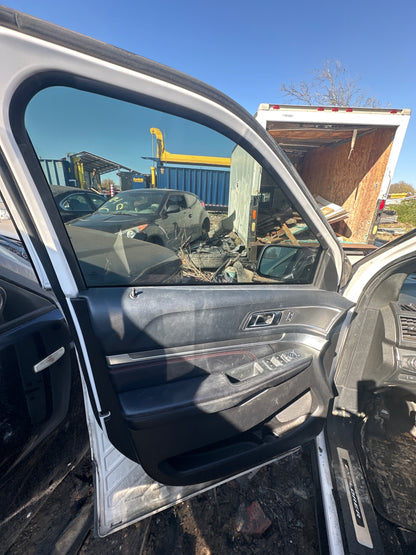 2016 FORD EXPLORER - Stock # M18109