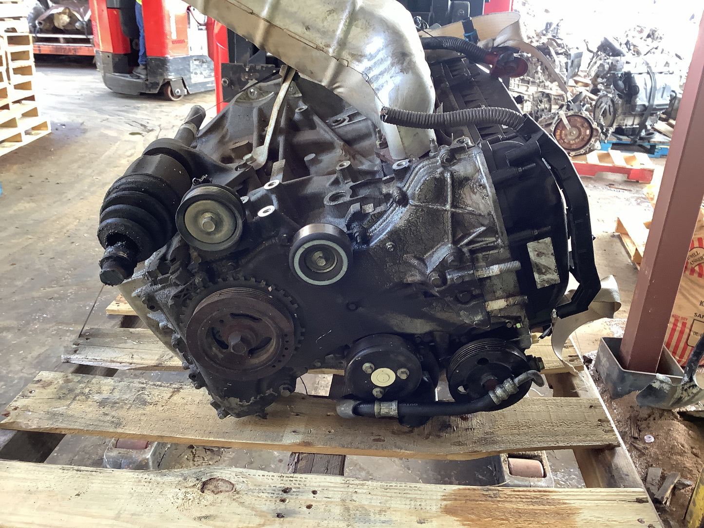 2001-2003 FORD EXPLORER SPORT TRAC  -  4.0 L ENGINE - #M18985