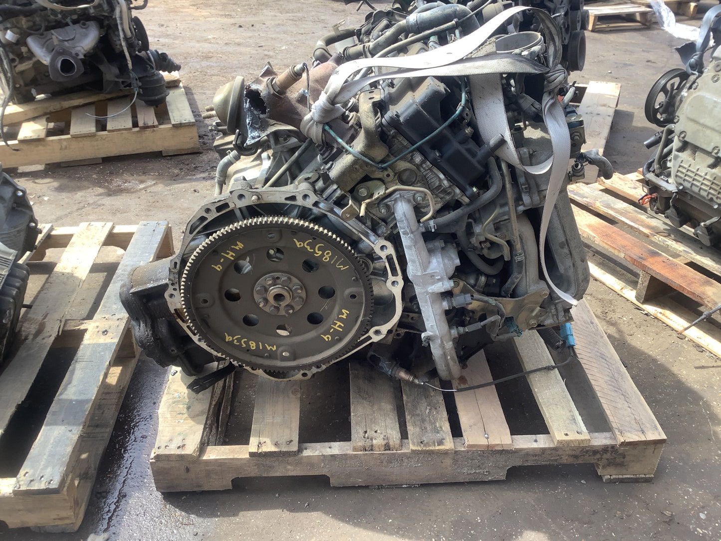 2002 NISSAN PATHFINDER  -  AUTOMATIC TRANSMISSION - #M18539