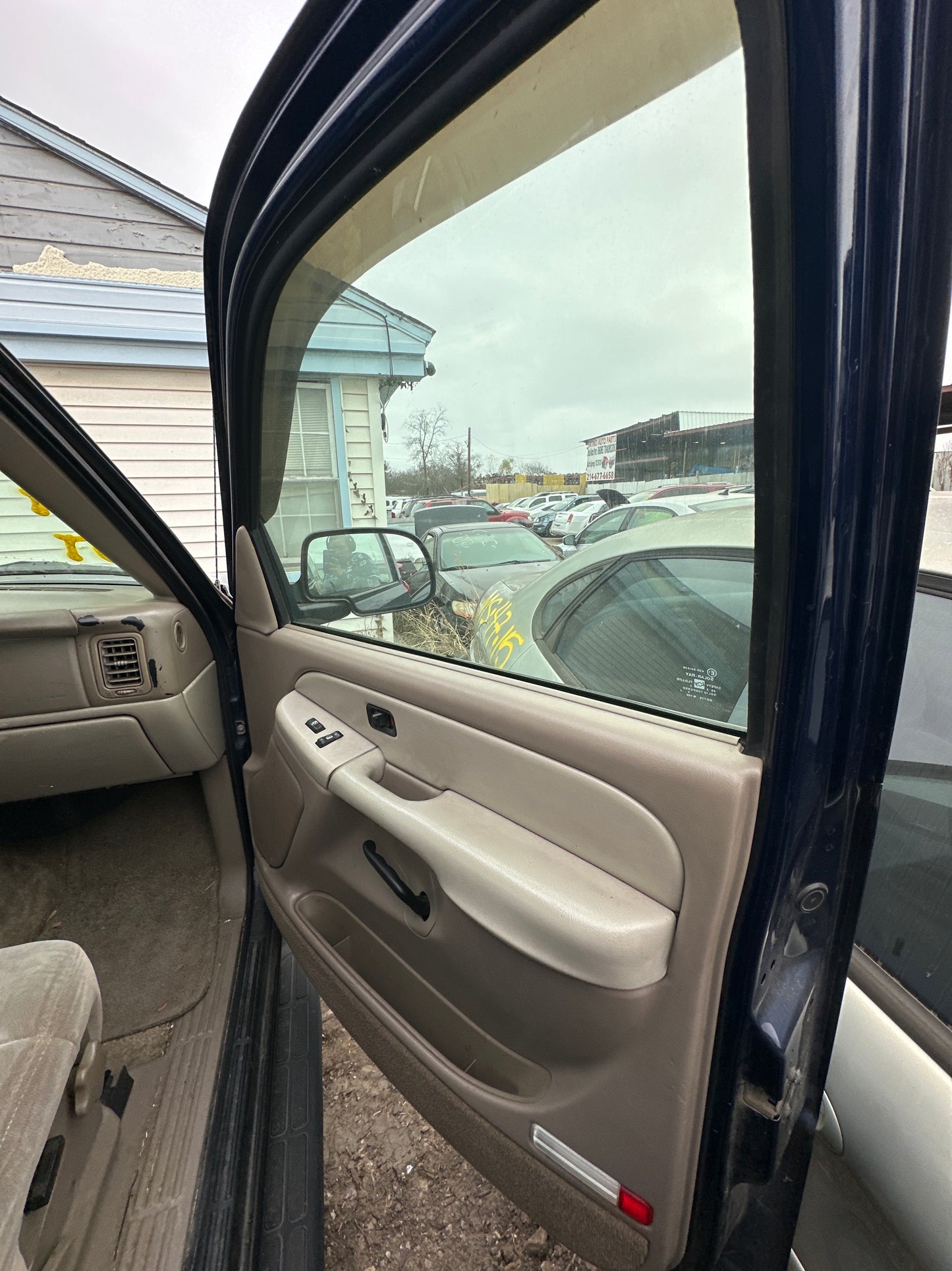 2002 CHEVROLET TAHOE - STOCK #: M18235