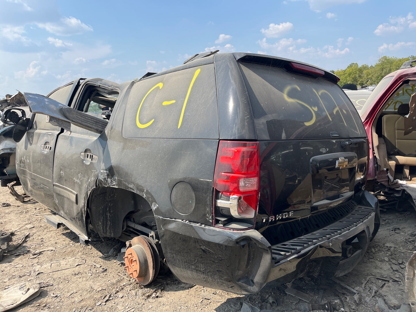 2/2 2011 Chevrolet Tahoe | All Parts G - Z | SKU # M17631