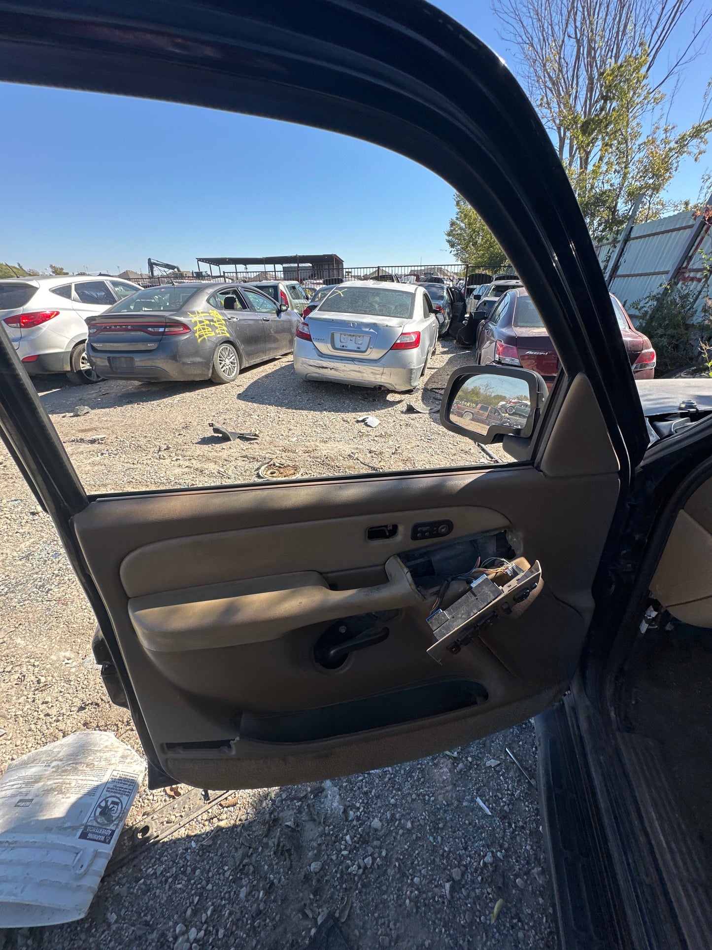 1/2 2000-2006 Chevrolet Tahoe | All Parts A - F | SKU #: M17939