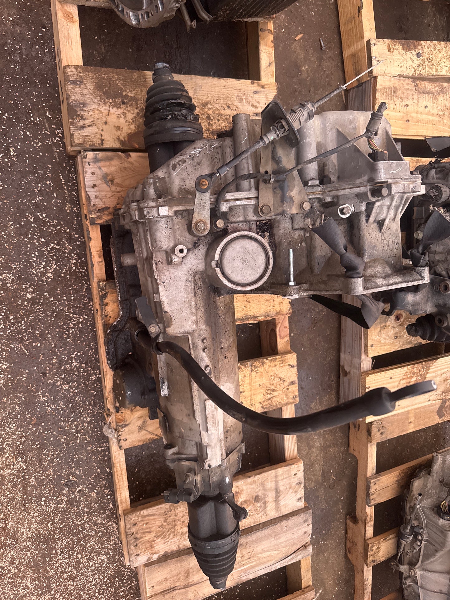 2006-2011 CHEVROLET IMPALA- AUTOMATIC TRANSMISSION -#M18197