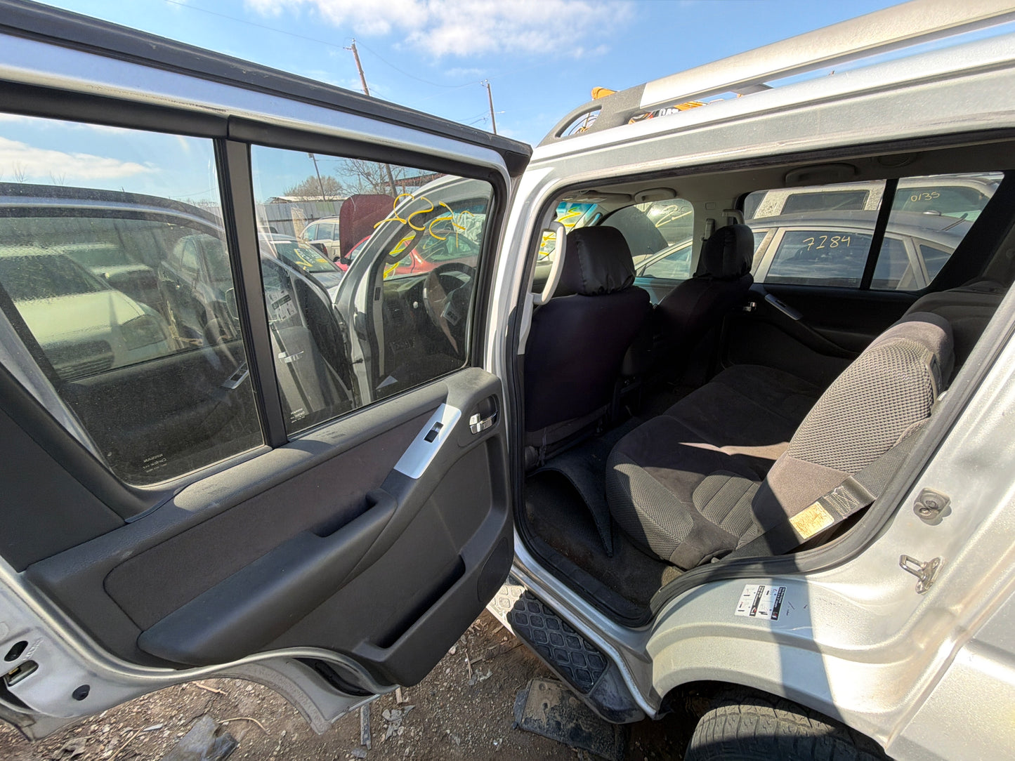 2008 Nissan Pathfinder - Stock #: M18531 - MH-1