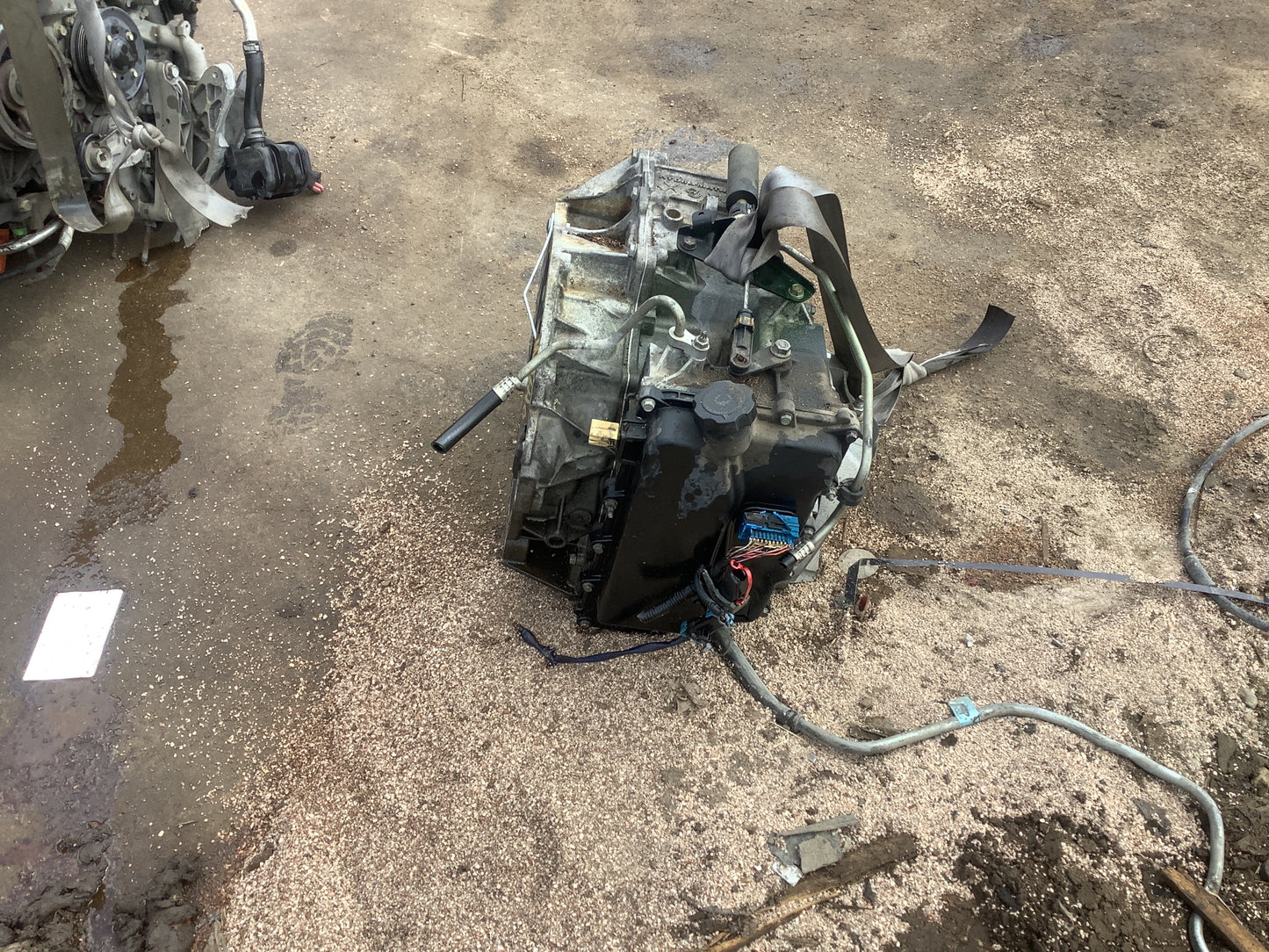 2011 CHEVY TRAVERSE - AUTOMATIC TRANSMISSION - #M17640