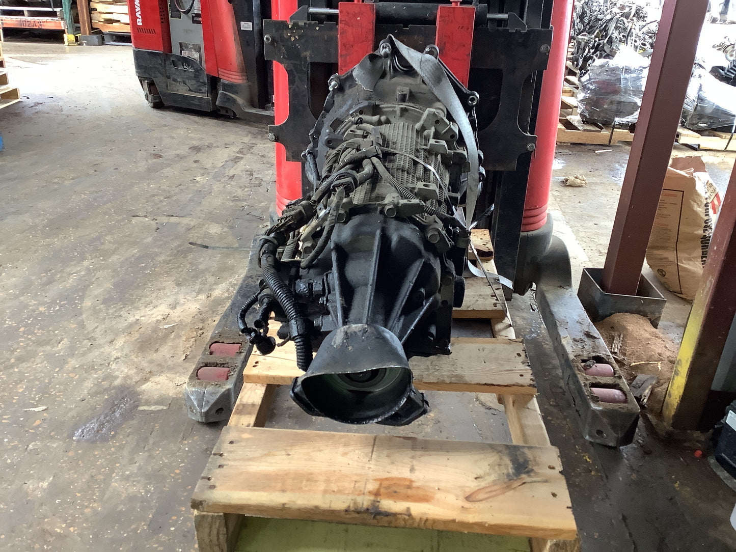 2000-2001 MITSUBISHI MONTERO  -  AUTOMATIC TRANSMISSION - #MS1703