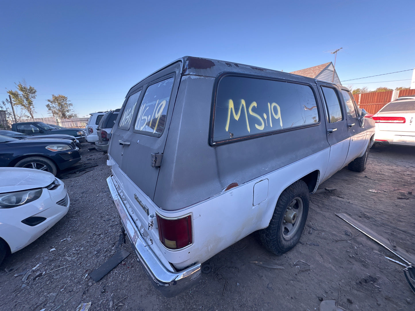 2/2 1973-1991 Chevy Suburban-20 | All Parts G - Z | SKU #: M17969