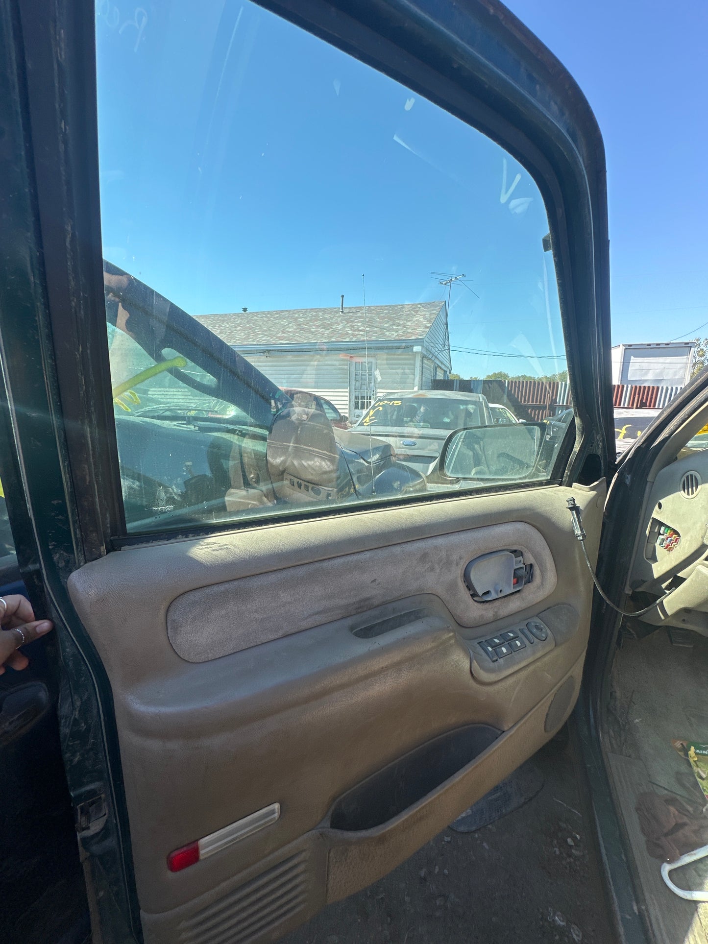 2/2 1999 CHEVROLET TAHOE | All Parts G - Z | STK# M17877