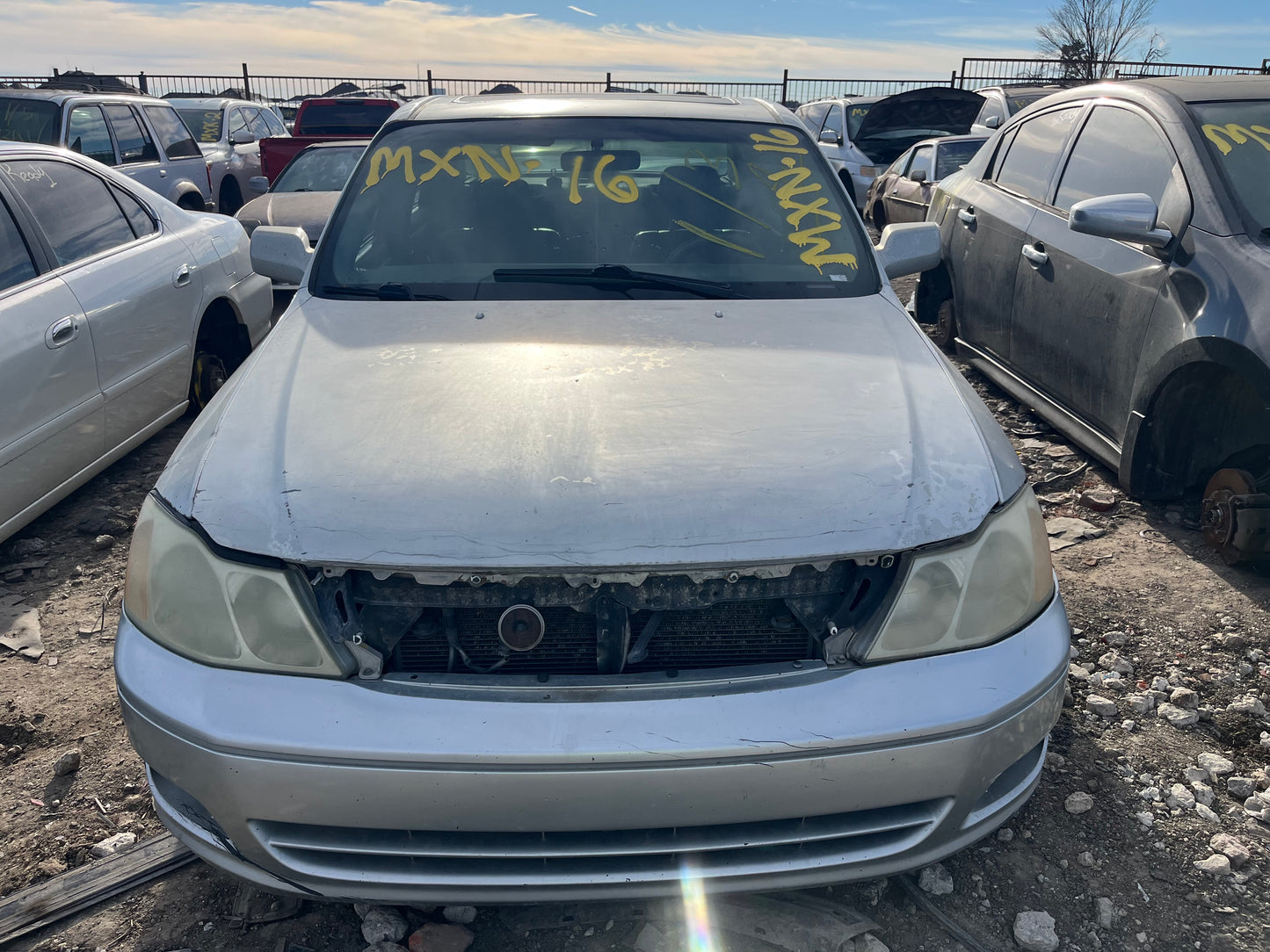 2000-2004 Toyota Avalon - Stock #: M18346