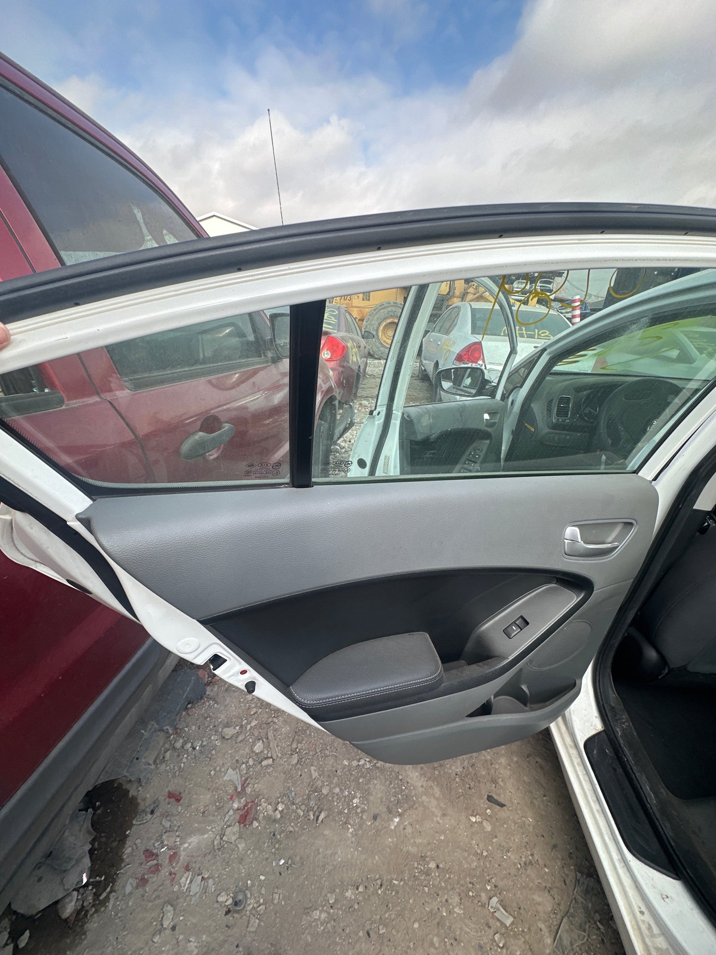 2017-2018 Kia Forte - Stock #: M18612