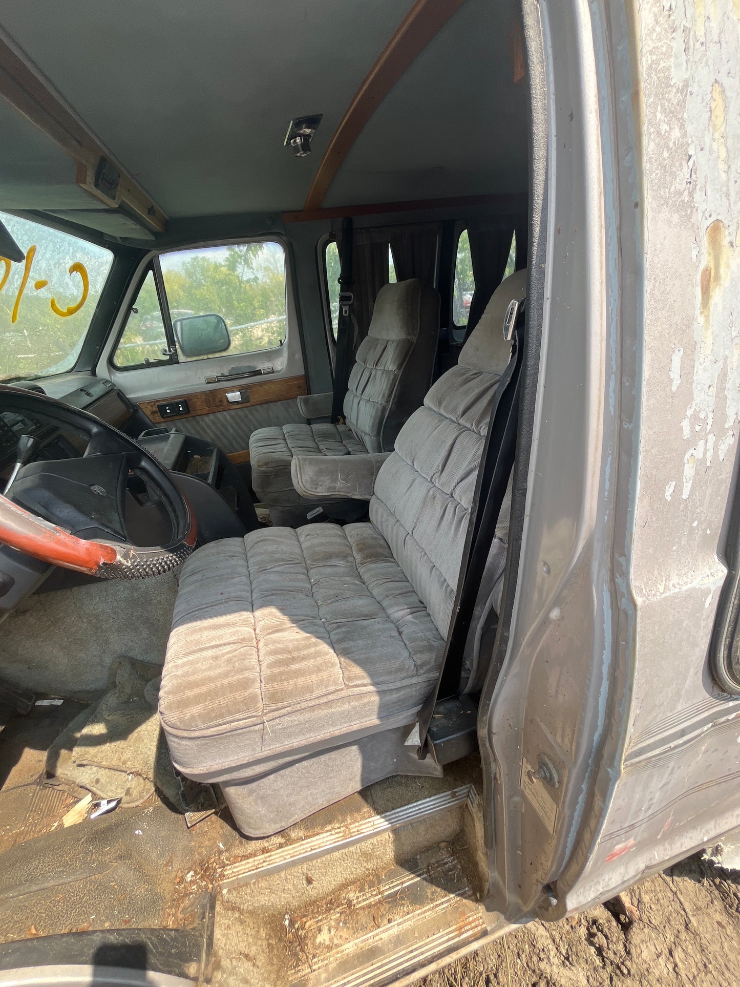 2/2 1985 - 1990 Dodge 250 Van | All Parts G - Z | SKU #: M17648 - C-18