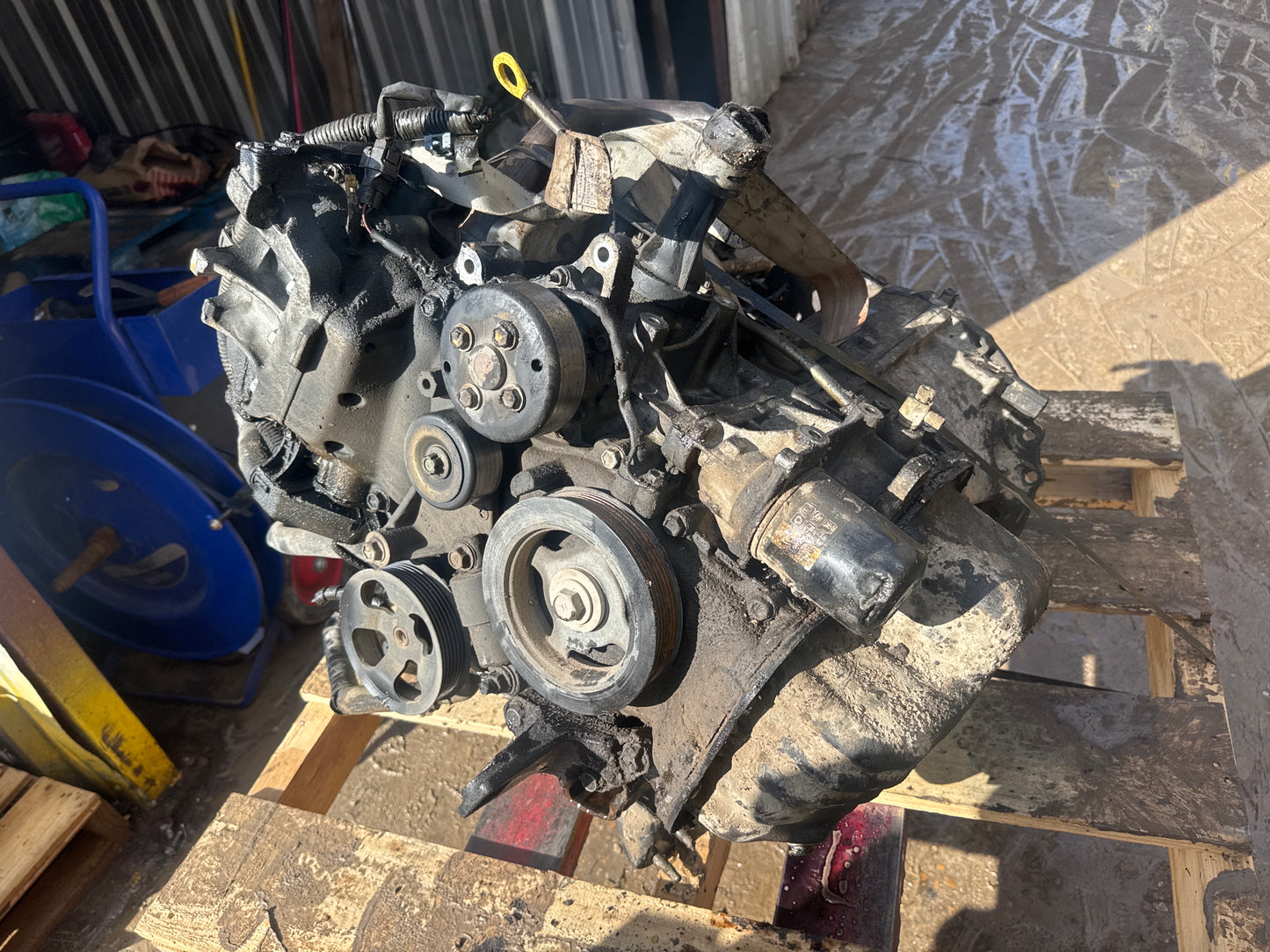 2004-2006 TOYOTA CAMRY - 2.4 L Engine -#M18100