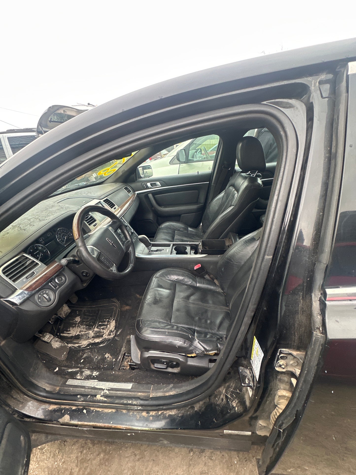 2009 LINCOLN MKS - Stock # M18058