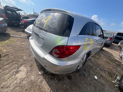 1/2 2006 Mercedes Benz R Class | All Parts A - F | STK # M17679