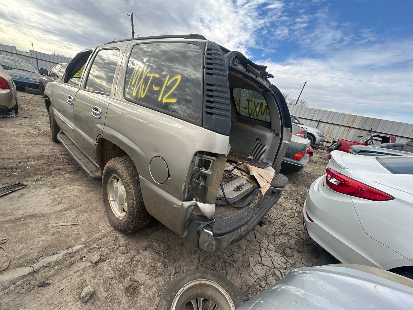 2000-2006 GMC Yukon - Stock #: M18262