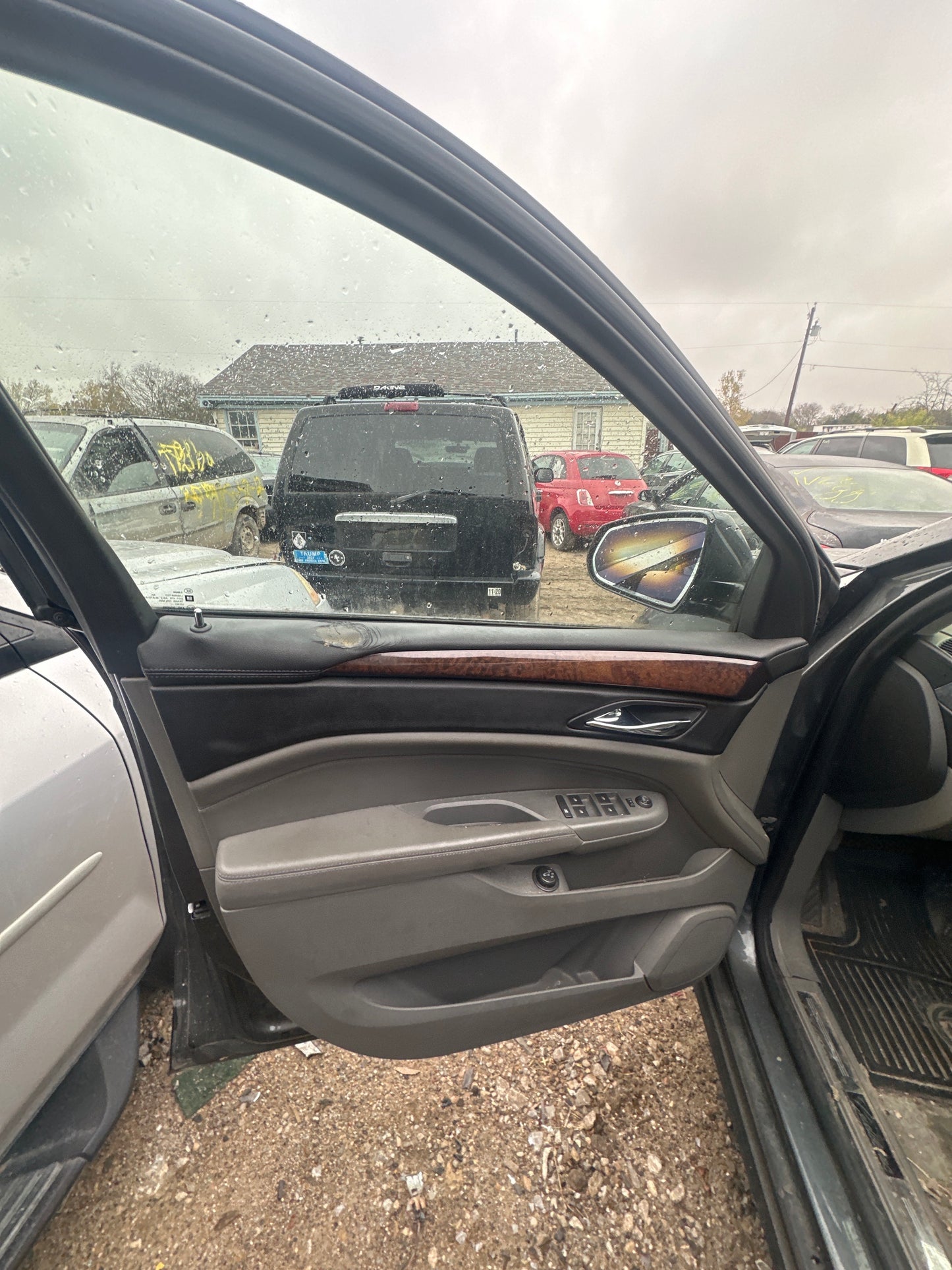 2010 CADILLAC SRX - Stock # M18057