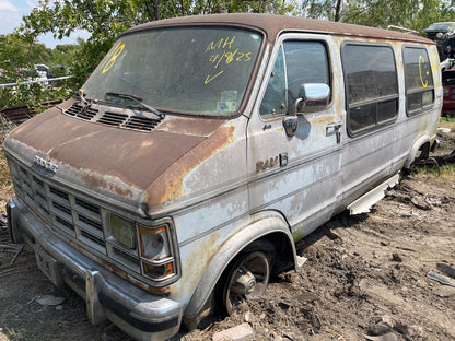 2/2 1985 - 1990 Dodge 250 Van | All Parts G - Z | SKU #: M17648 - C-18