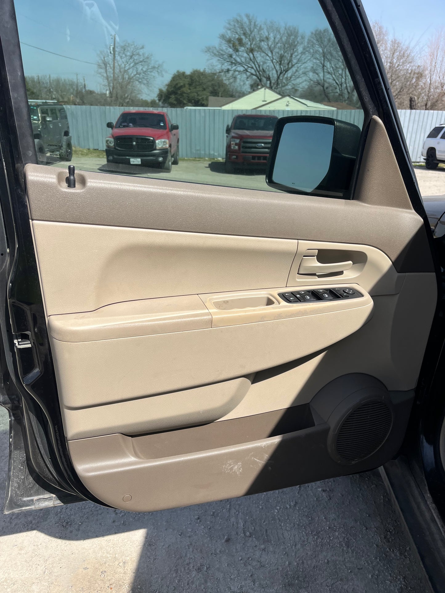 2008-2012 JEEP LIBERTY- PARTING OUT- MI-14- #   M18564